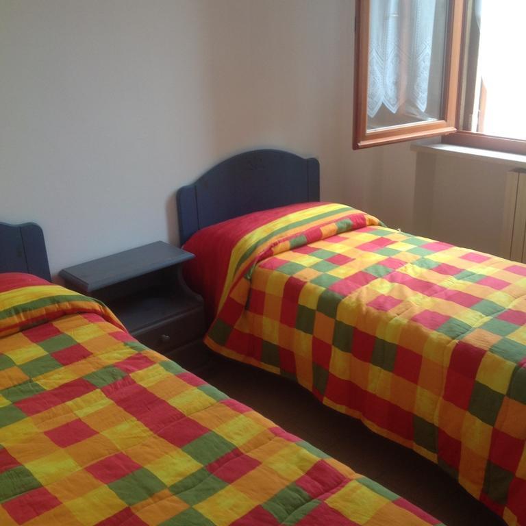 Hotel Il Sentiero Ostra Vetere Pokoj fotografie